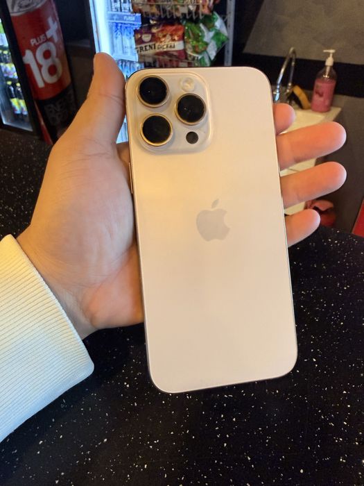 Срочно продам iPhone 16 Pro Max 256gb