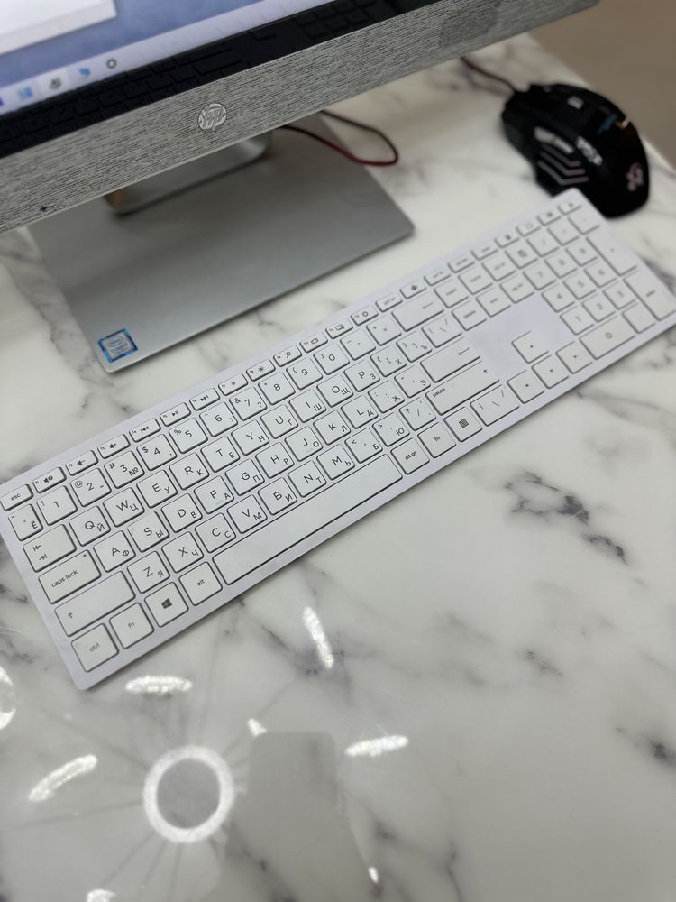 HP Pavilion 24/i7-7700/ОЗУ-16ГБ/SSD128ГБ/HDD1ТБ