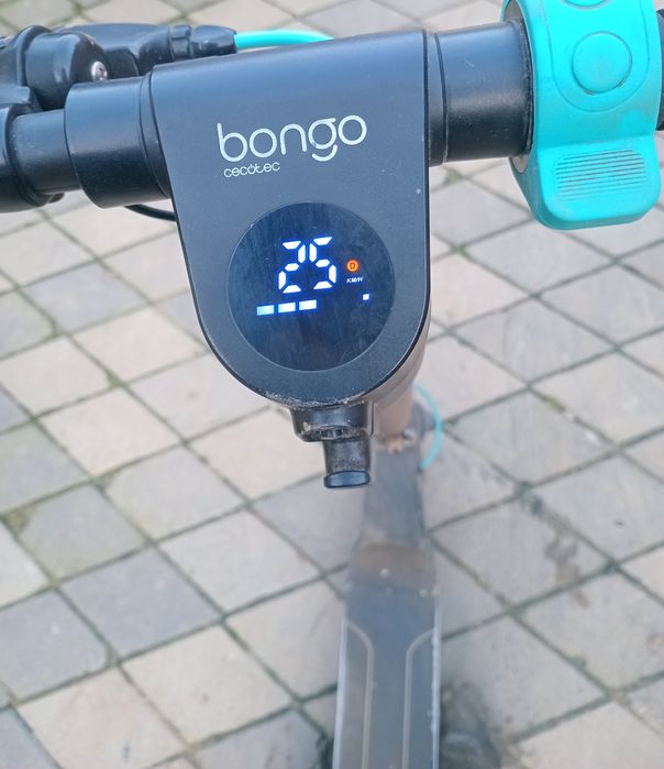 Vând trotineta electrica  urgent  preț  550 lei neg