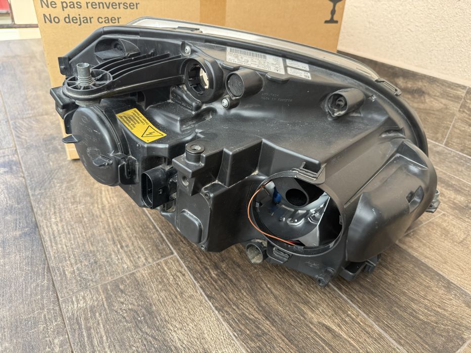 Ксенонов фар за Mercedes GLK