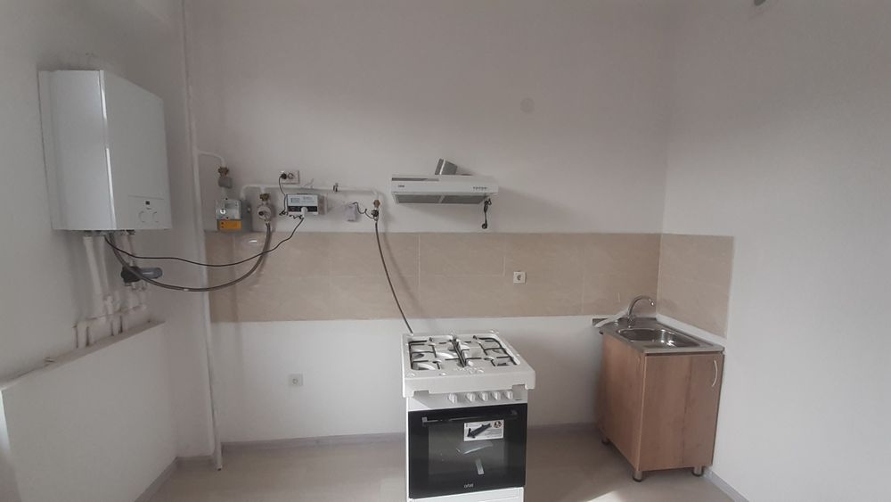 Продаётся новостройка квартира, 200 метров до метро "Дустлик"