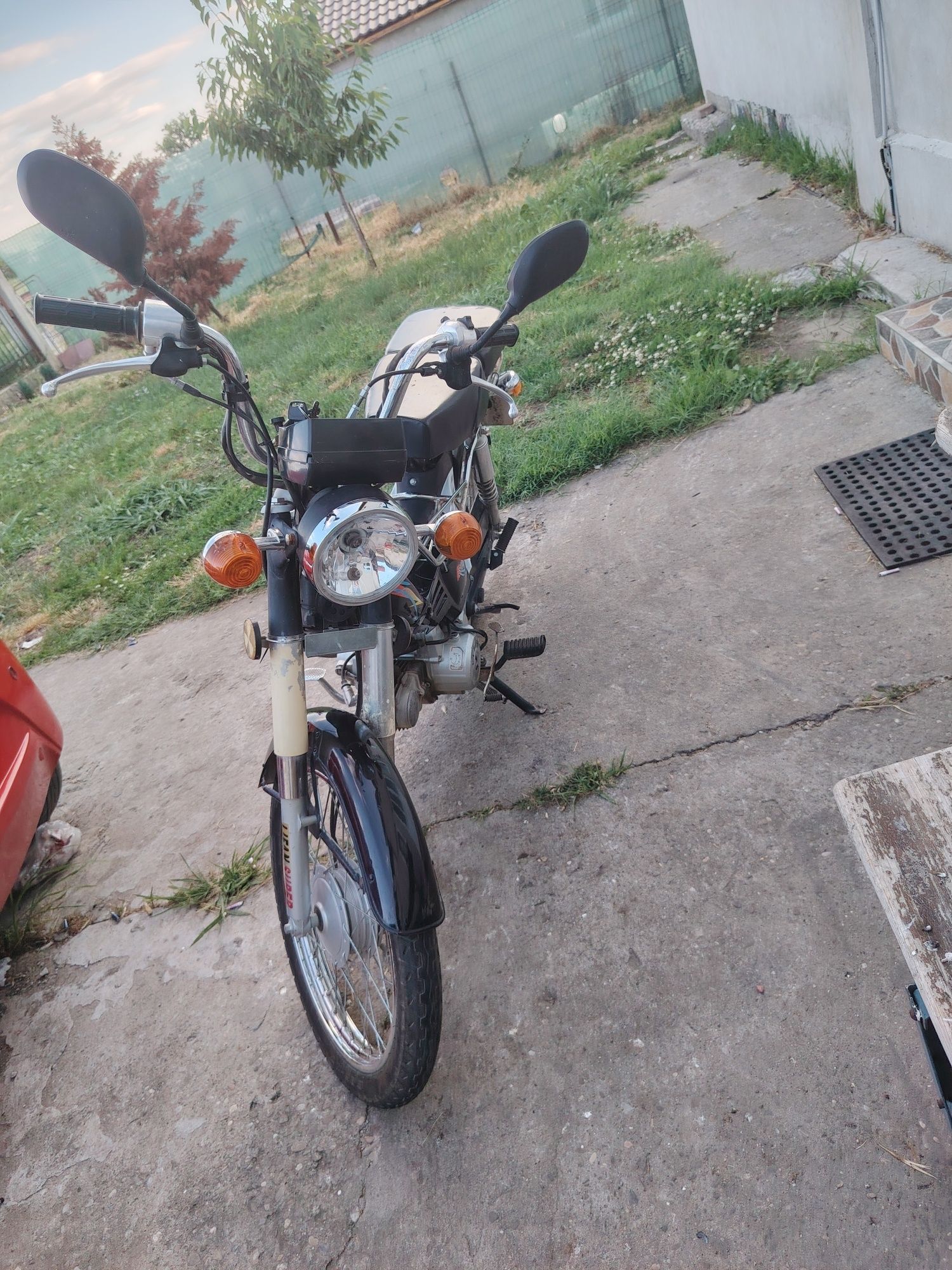 Motor 50 CC 4 viteze 800 km!!!