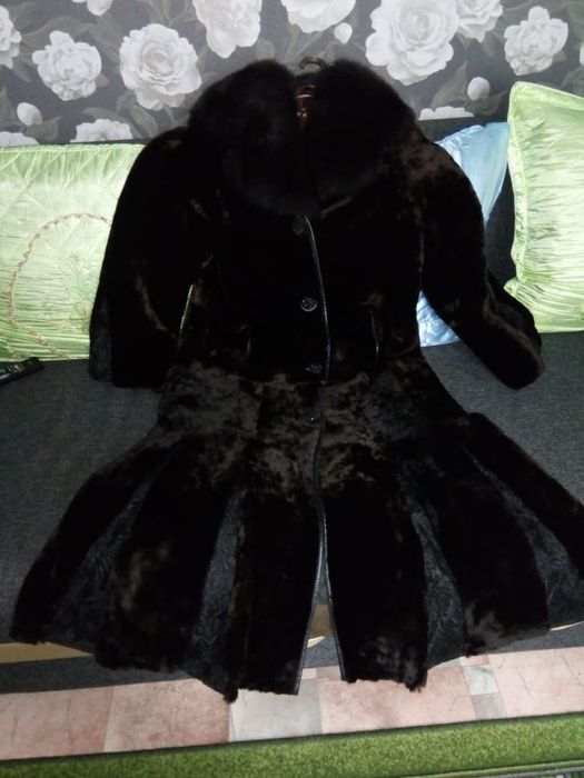 Продам шубу полированный мутон