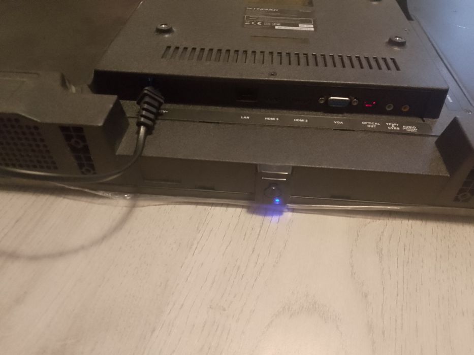 Tv Smart Schneider Defect.