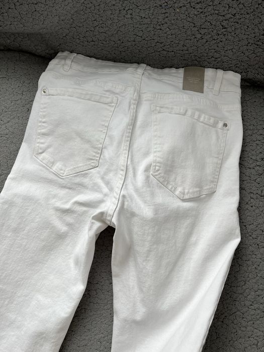 Blugi albi ,elastici, drepti