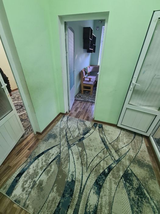 1 xonali kvartira sotiladi