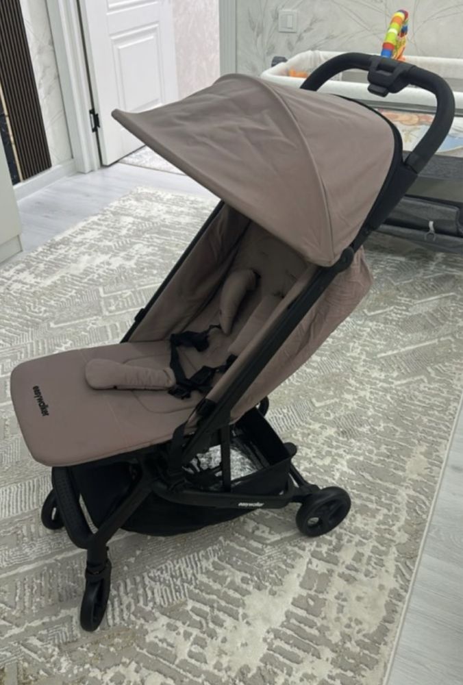 Продаю коляску Easywalker (Miley)