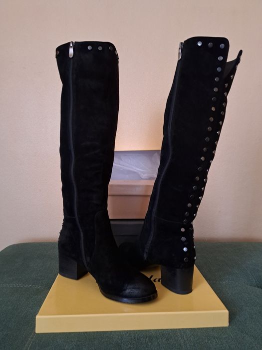 Новый сапоги замшевые зимный 40разм.