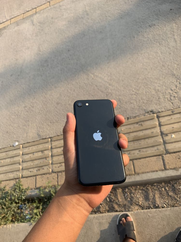 iPhone Se3 sotiladi