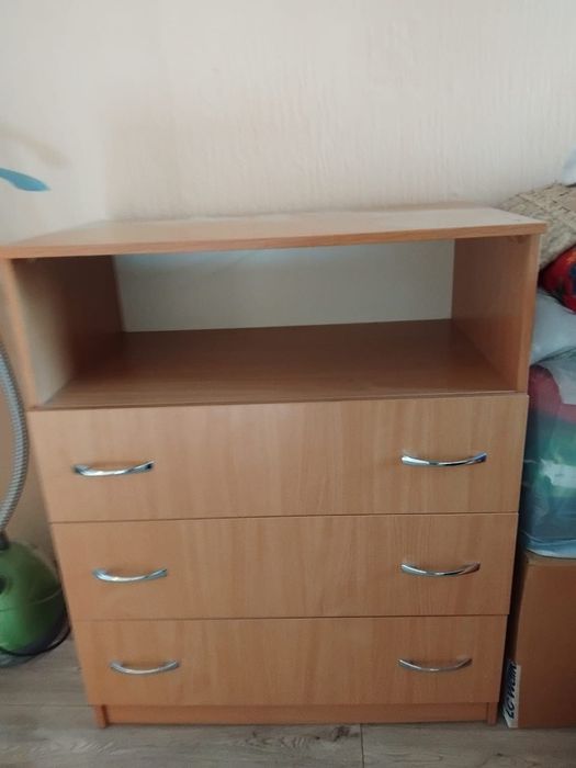 Продам      комод