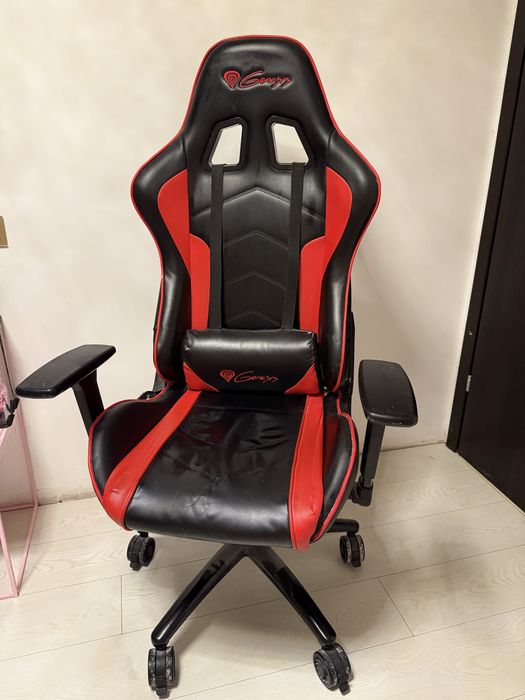 Scaun gaming genesis