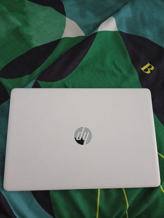 Laptop Alb HP Intel Core i5