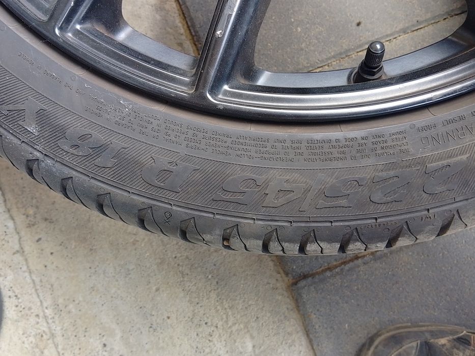 Jante +cauciucuri pentru Audi A4 An 2017 .225/45R18Y XL VIKING 4 buc