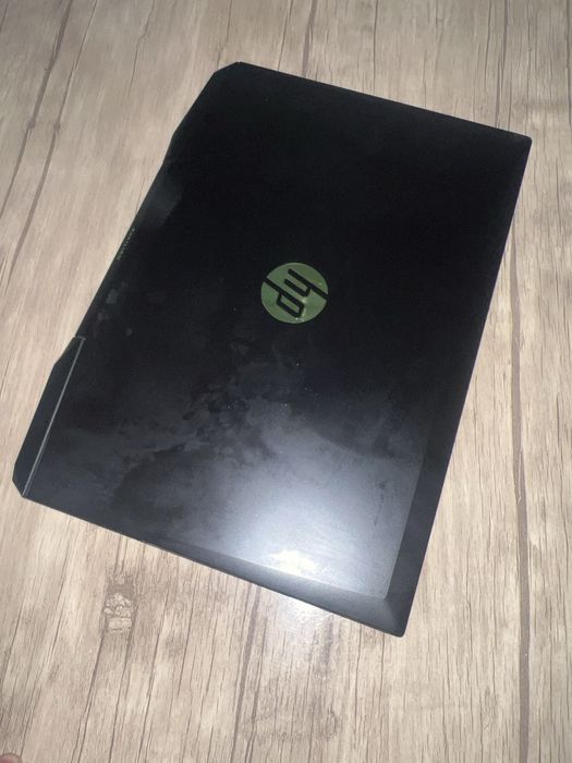 HP Pavilion Gaming i7-10750H/ GTX 1660Ti / 16 ГБ / SSD 256 ГБ hdd 1 tb