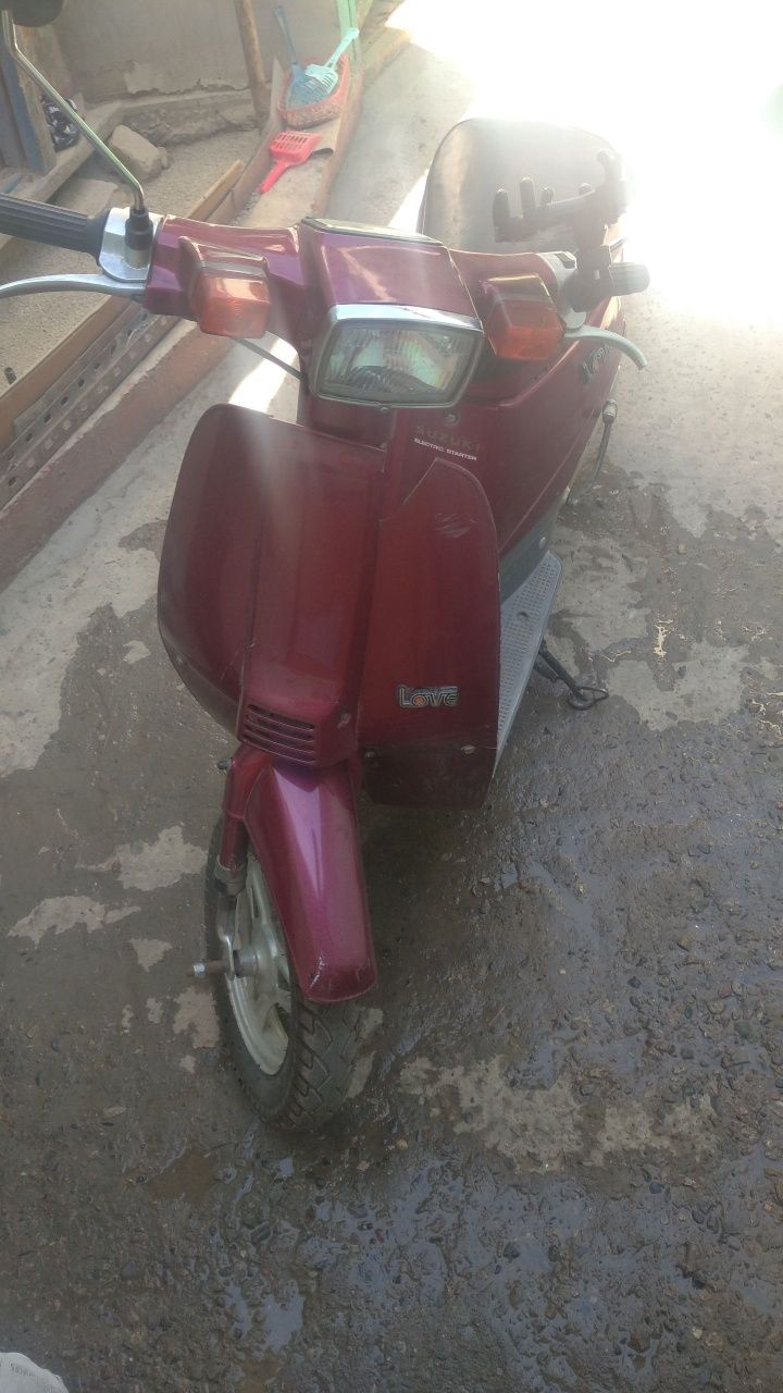 Продам Suzuki Love