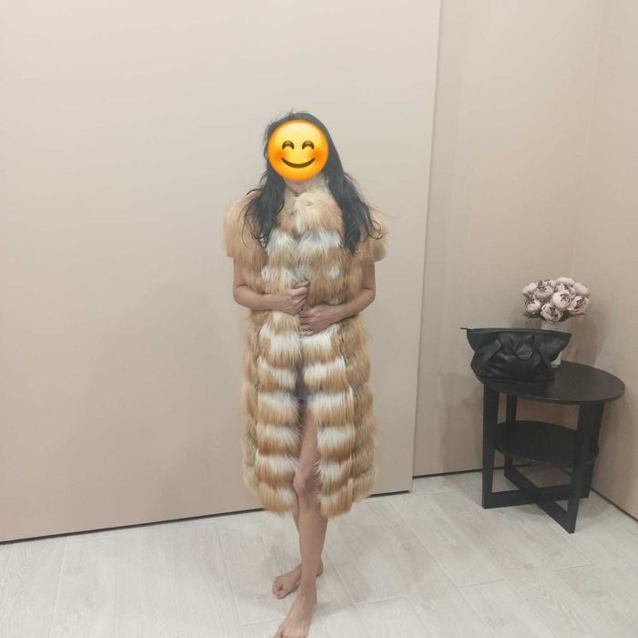 Продам жилет из меха лисы!