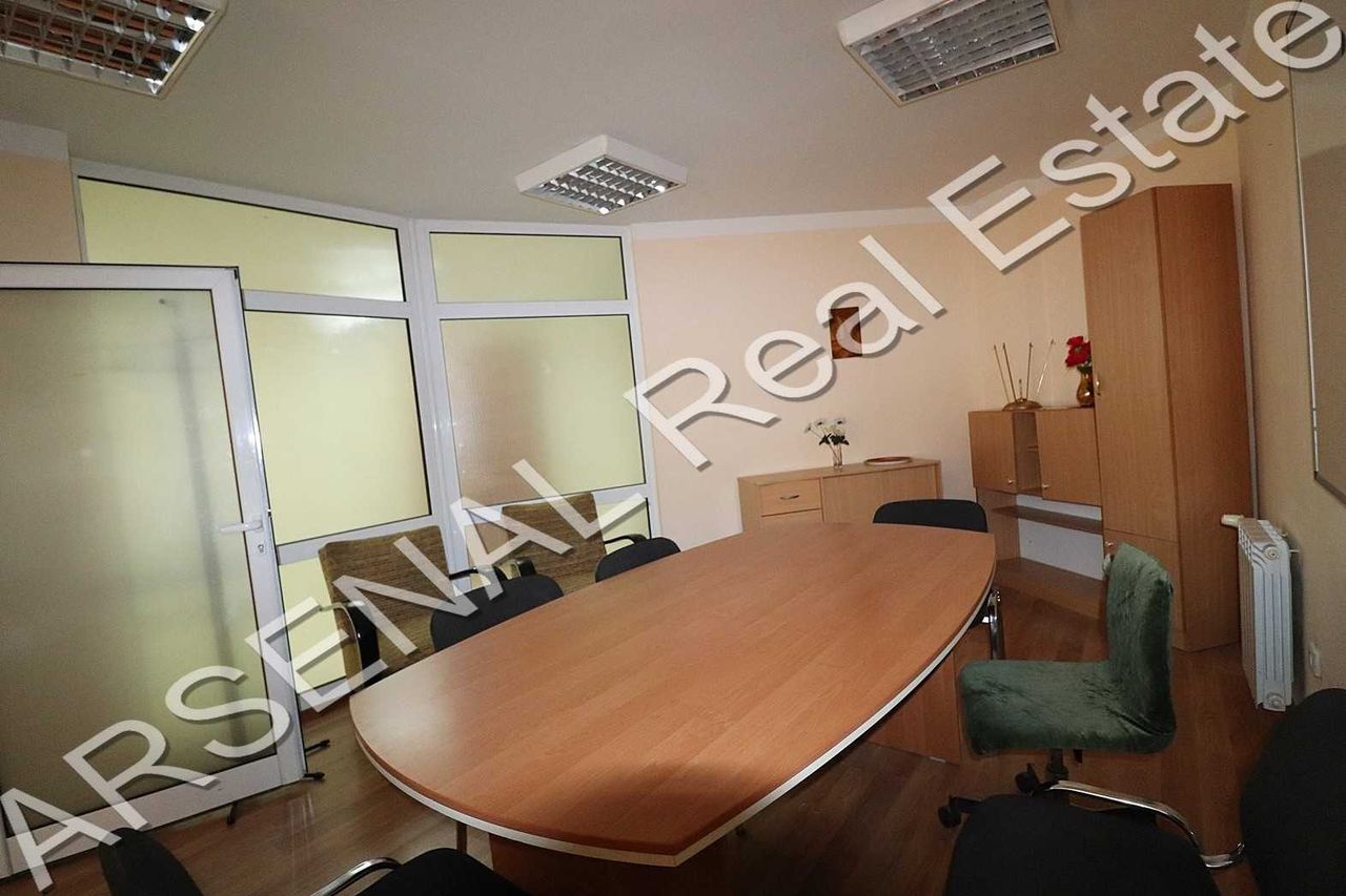 Дава се под наем Офис в София, Център - 105 кв.м за 650 € - Снимка #4