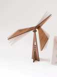 CHIL sculptura kinetica minimalista din lemn pentru birou - cadou