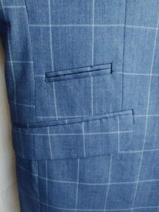 Costum carouri ,sacou, vesta si pantalon
