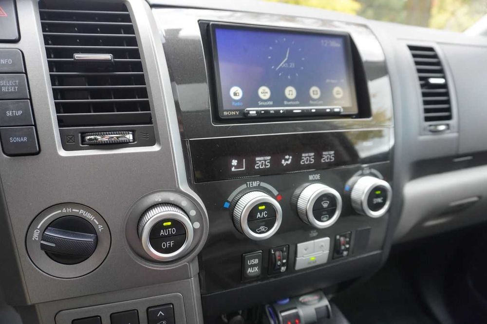 Toyota Sequoia Platinum