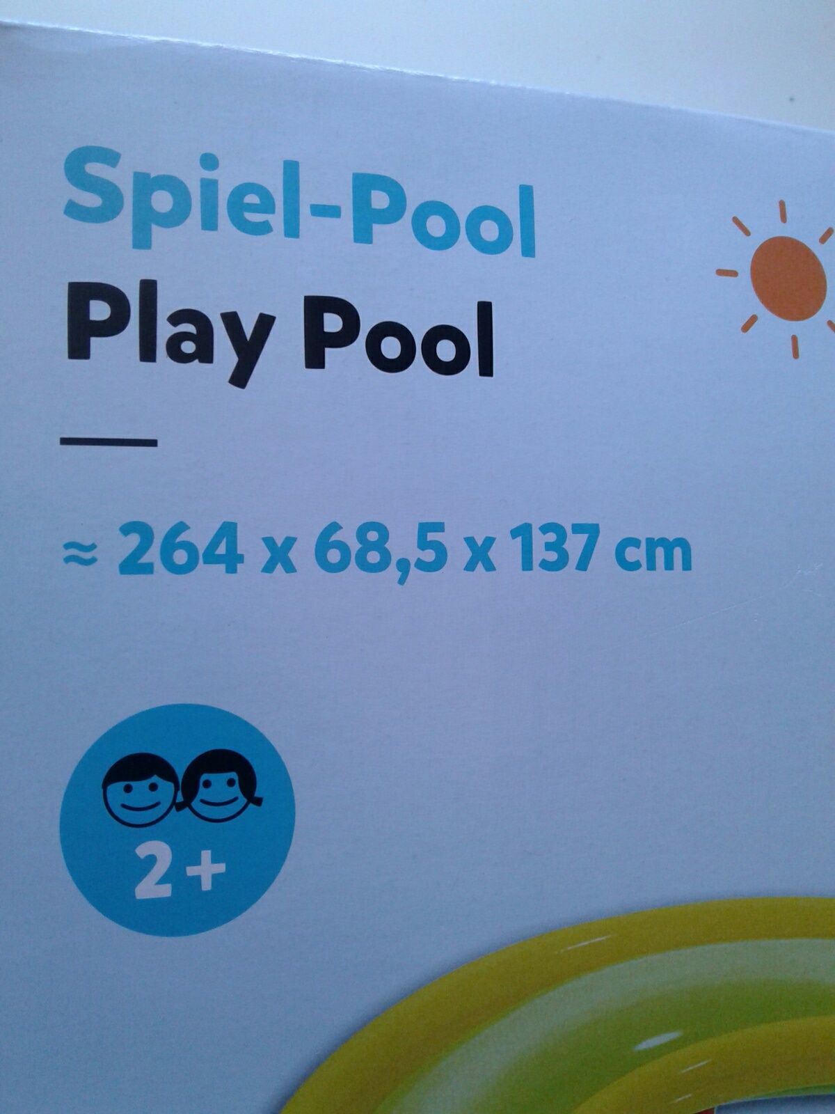 Centru joaca copii cu 2 piscinute,tobogan,stropitoare pista 3bile, nou