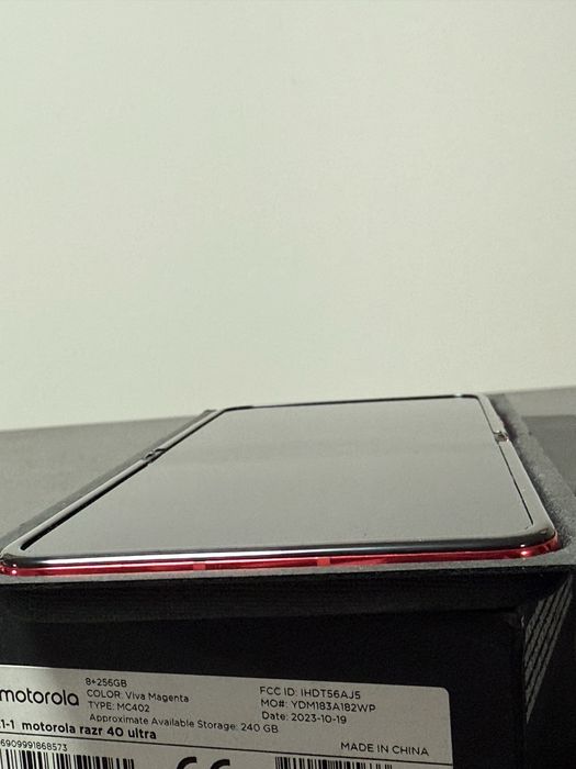 Motorola razr 40ultra Viva Magenta