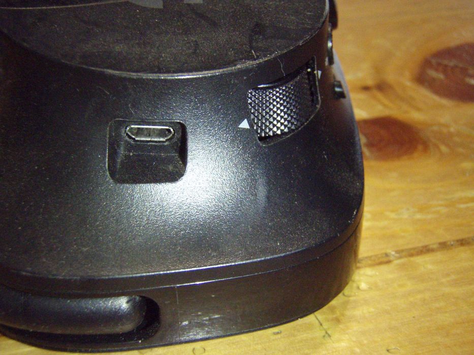 casti wireless logitech G533, fara adaptor USB si fara bureti