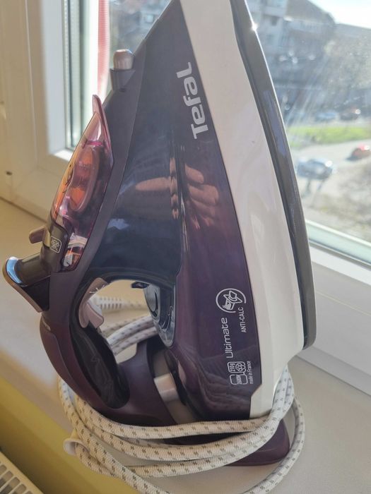 Fier de calcat Tefal Anti-Calc Ultimate