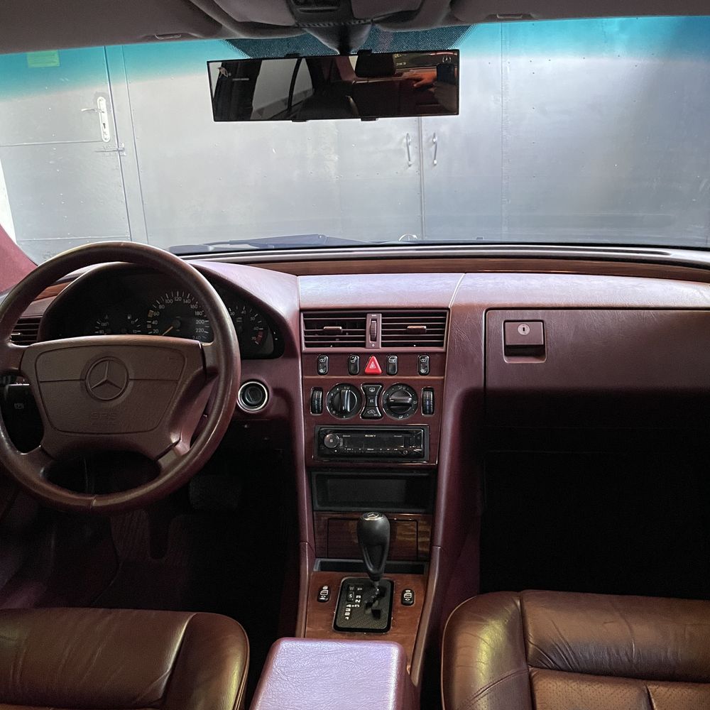Mercedes-Benz W202