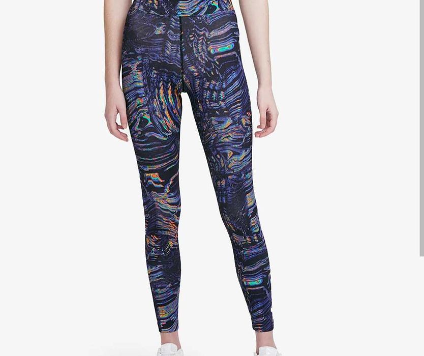 Нов клин Nike, S размир