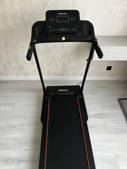 Genau бегова дорожка для дома