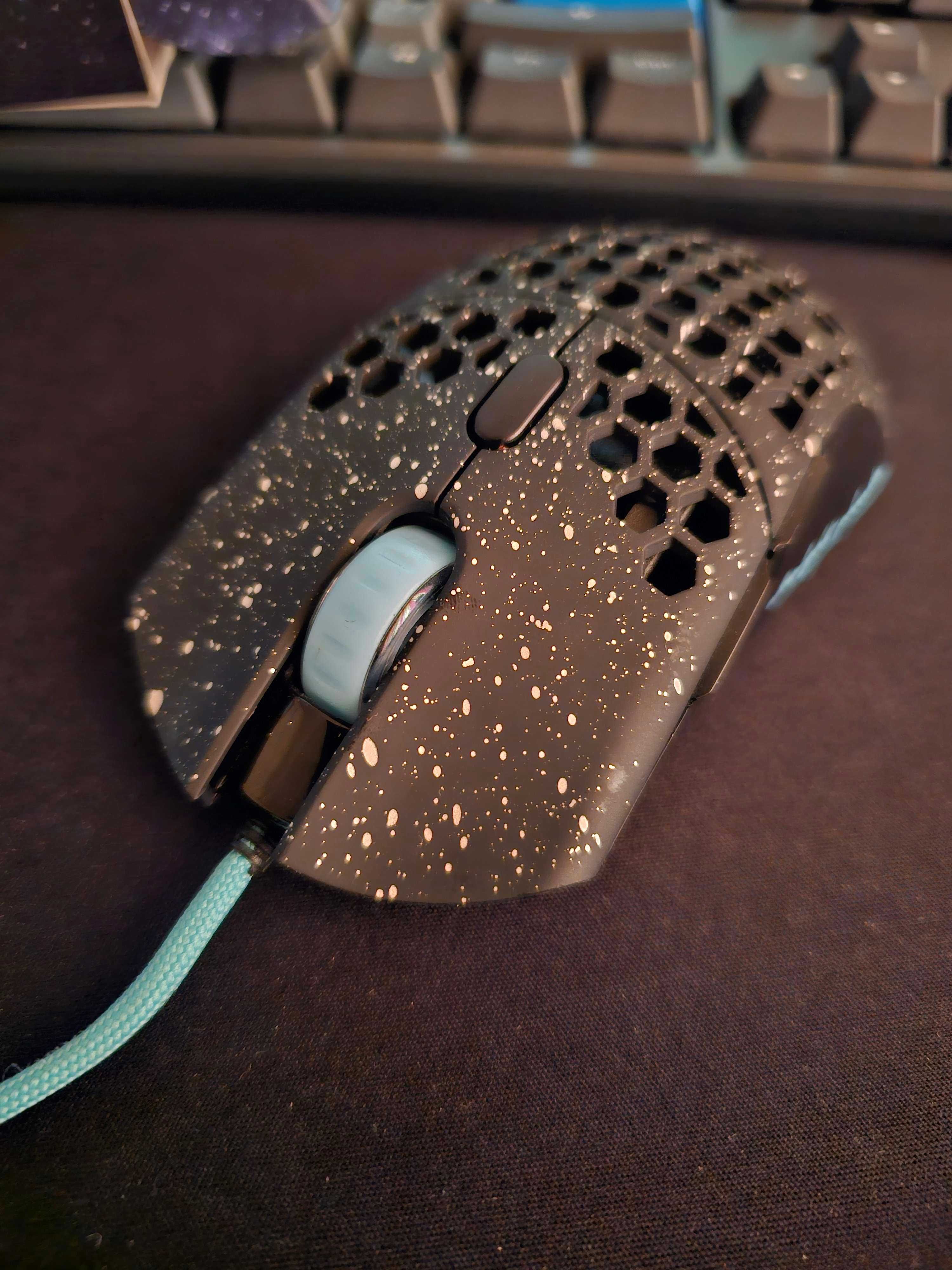 Finalmouse Ultralight Phantom + Hyperglides