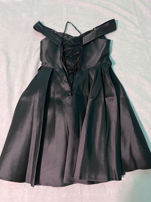 Rochie neagra de seara eleganta