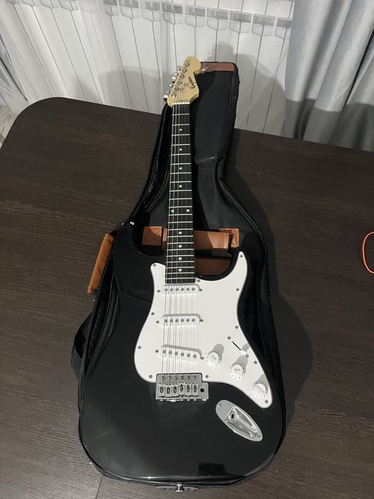 Продам электрогитару kaysen и комбик Marshall