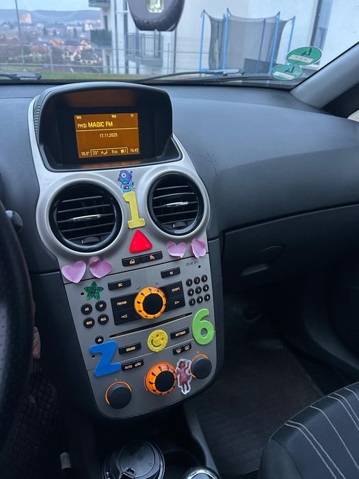 Se vinde Opel Corsa D 1.4 benzina