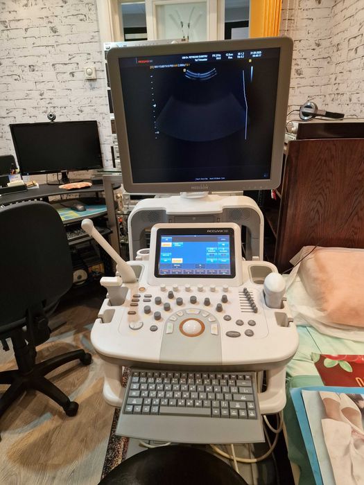 Vand Echograf Accuvix XG 3-4D