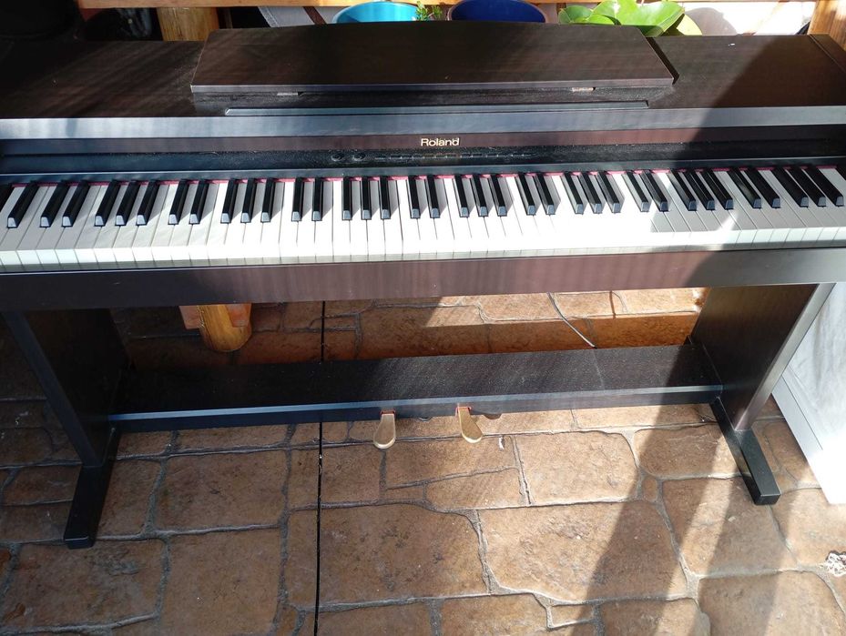 Pianina Roland digital