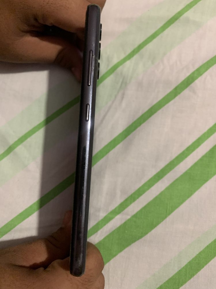 Продавам Samsung a32 128gb