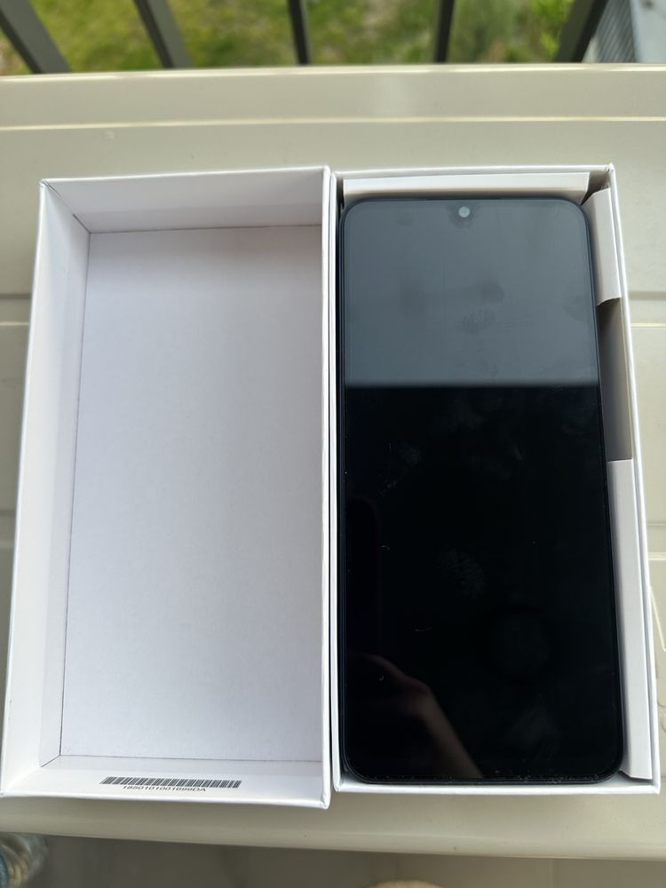Чисто нов телефон Redmi 14 C