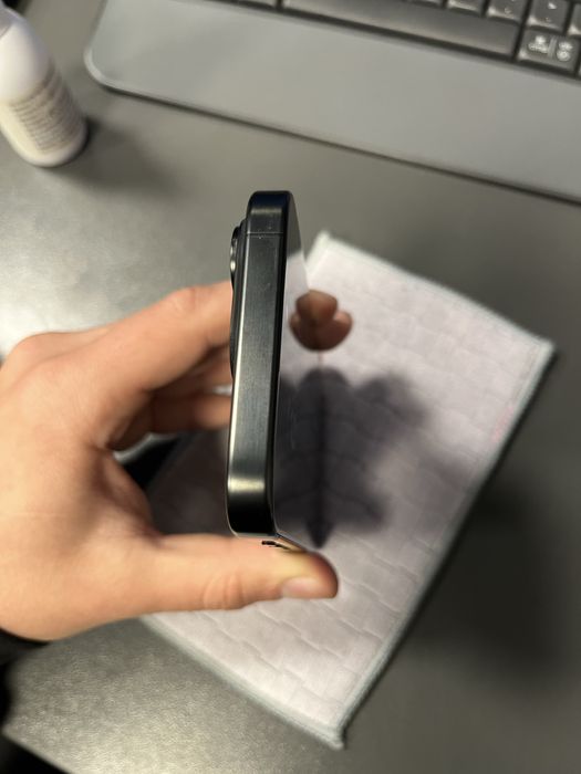 Apple Iphone 15 Pro 256GB - Black Titanium