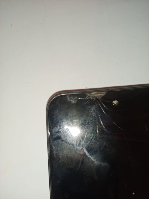 Продаю Tecno spark 40c