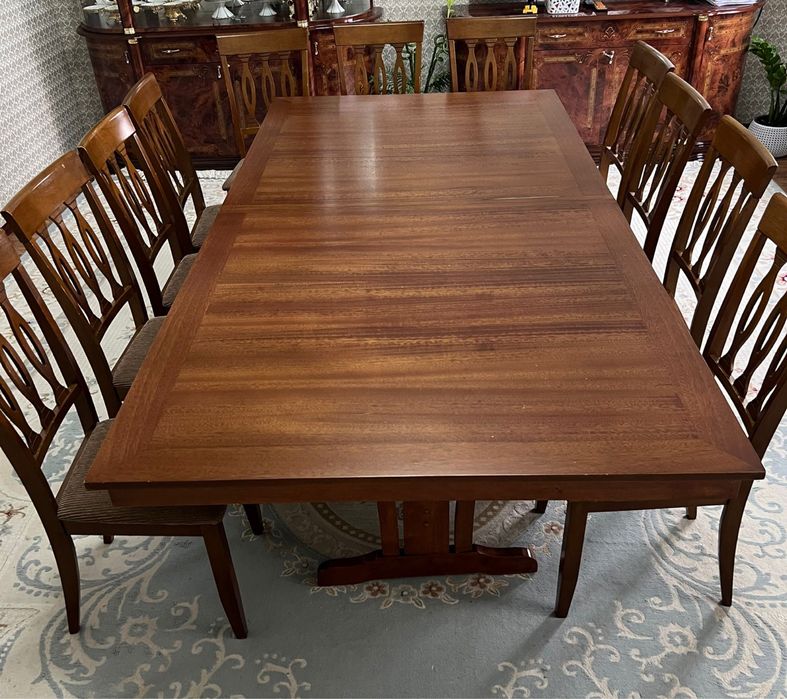 Продам стол со стульями