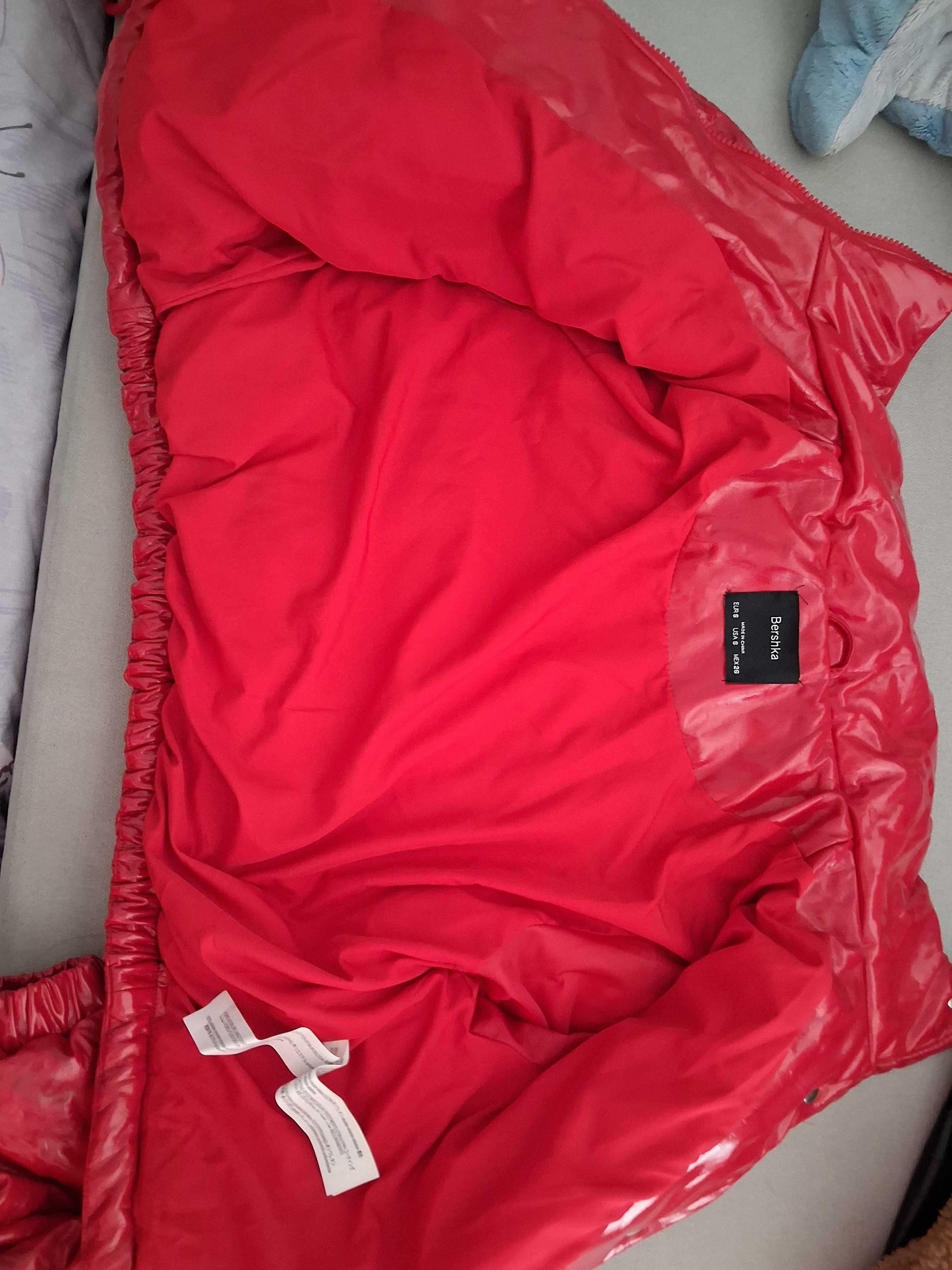 Женско яке на bershka