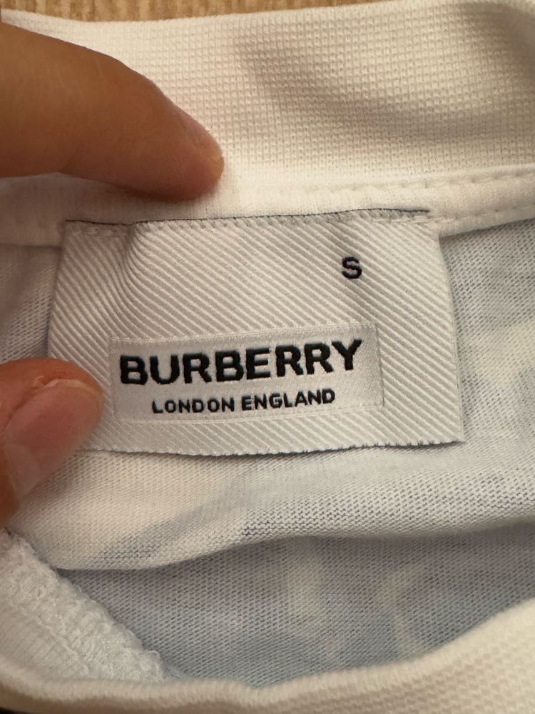 Тениски на BURBERRY