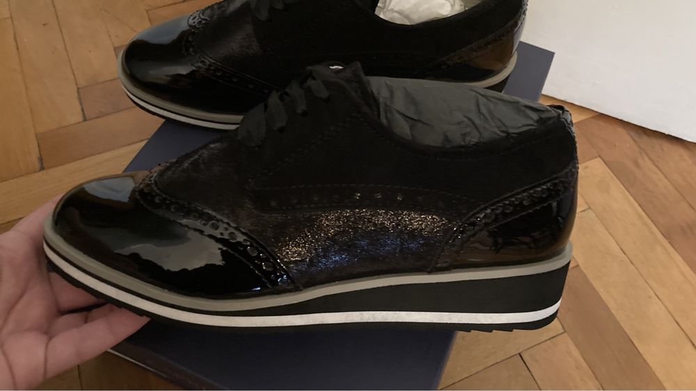 Дамски нови обувки тип оксфорд #Caprise