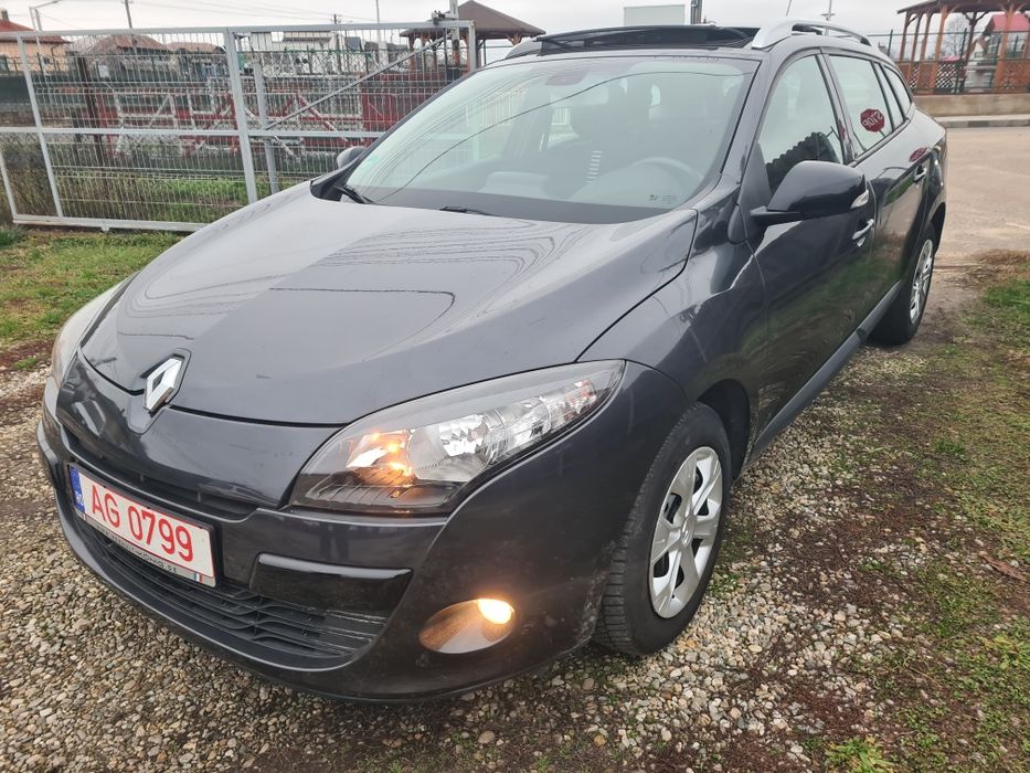 Renault Megane 3-an 2012-1.5 dci 110 cp-6+1 trepte-panorama-navi
