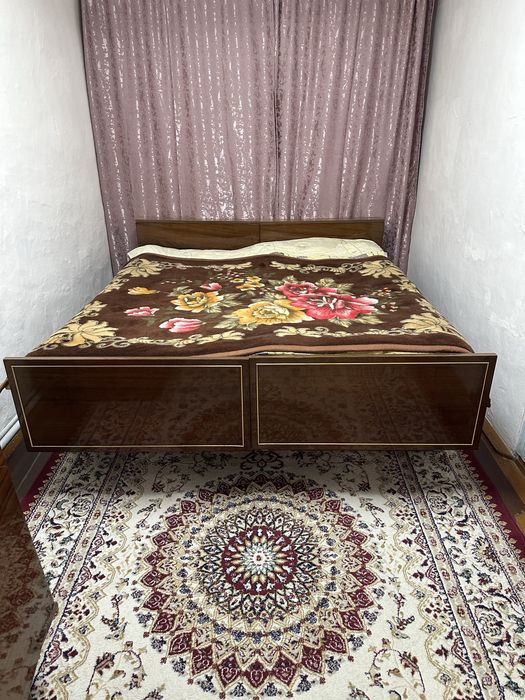 Продам кровать двуспальную