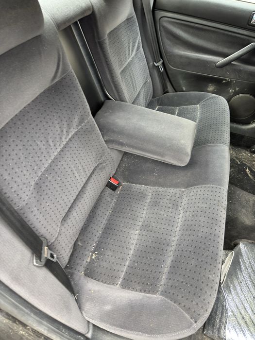 Vând Volkswagen Passat