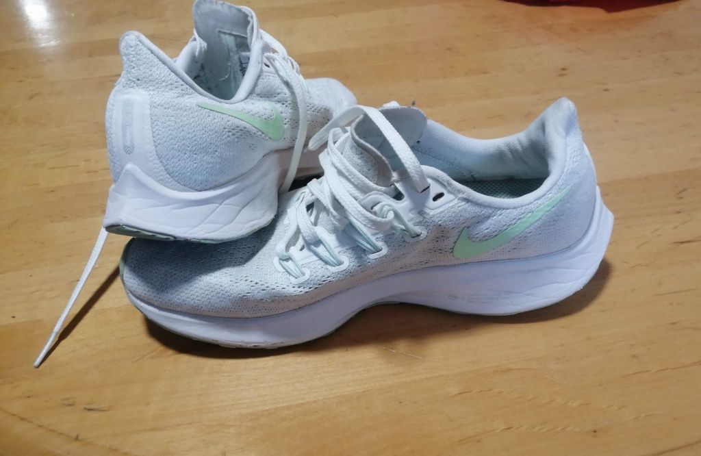 Adidasi Nike Pegasus 36