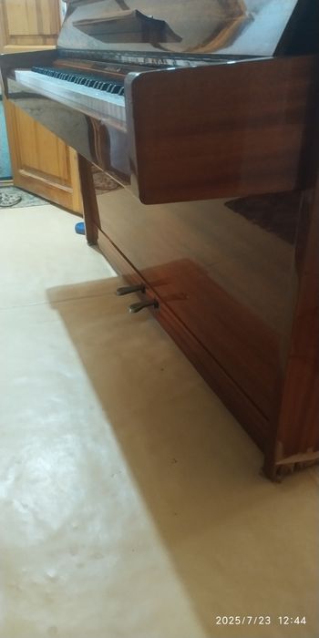 Продается пианино RIGA